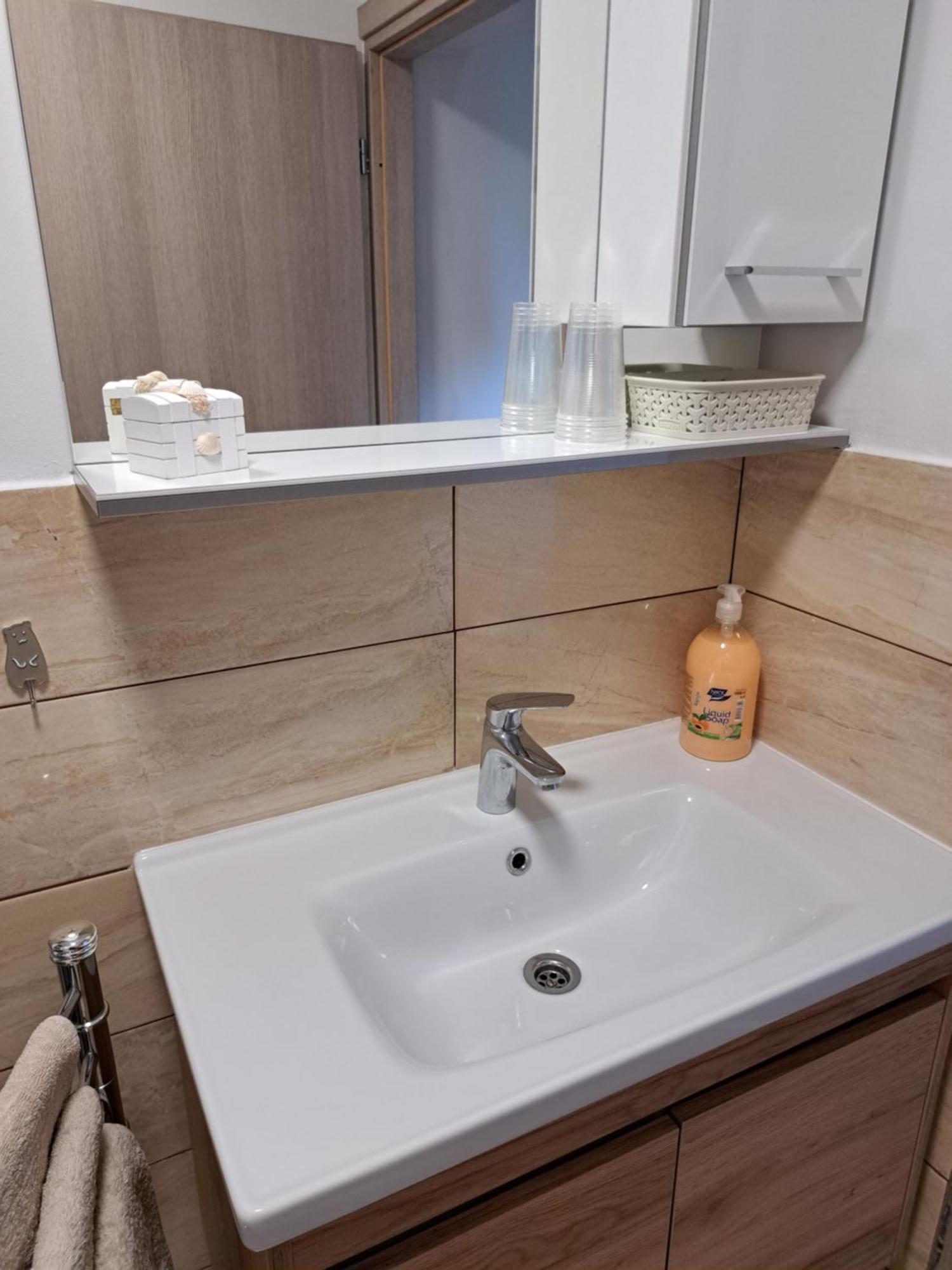 Apartman Teo Duga Resa Exterior foto